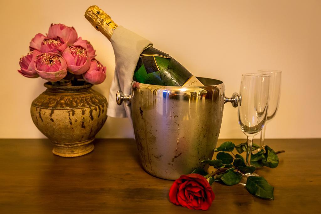 Vmansion Boutique Hotel Phnom Penh Ngoại thất bức ảnh